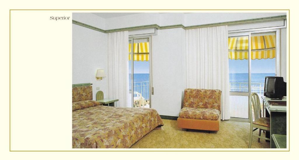 Hotel Montecarlo ليدو دي يسولو الغرفة الصورة