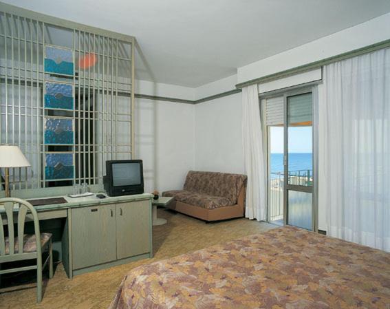 Hotel Montecarlo ليدو دي يسولو المظهر الخارجي الصورة