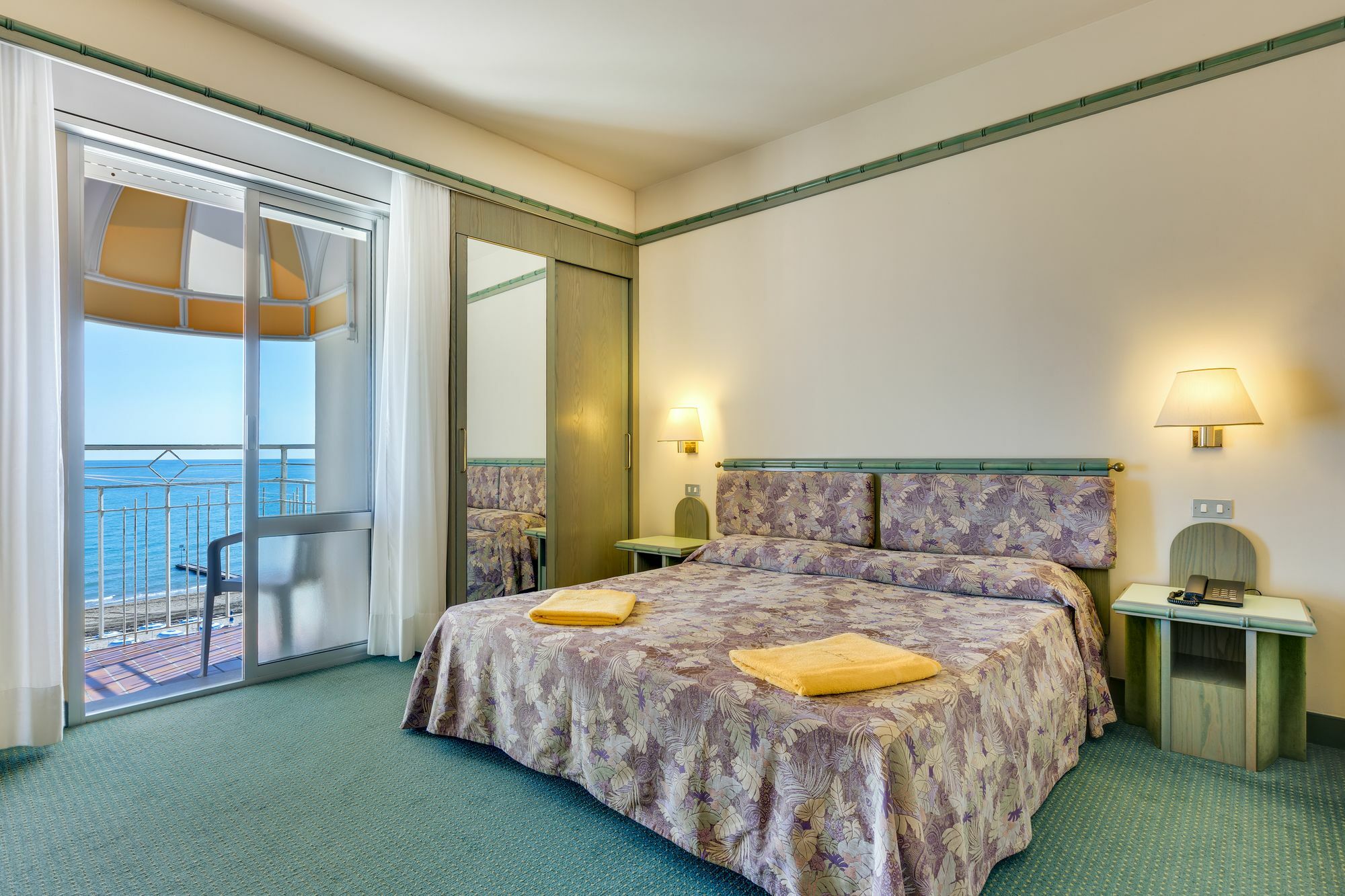Hotel Montecarlo ليدو دي يسولو المظهر الخارجي الصورة